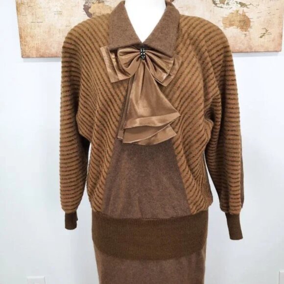 Vtg 70s wool skirt & sweater set - OSDI-A brand - Picture 4 of 12